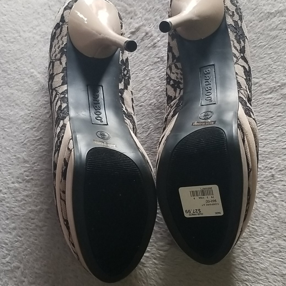 Shoes - Picture 2 of 3